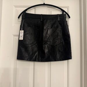 My Favorite Daughter Black Pleather Snake Skin Skirt